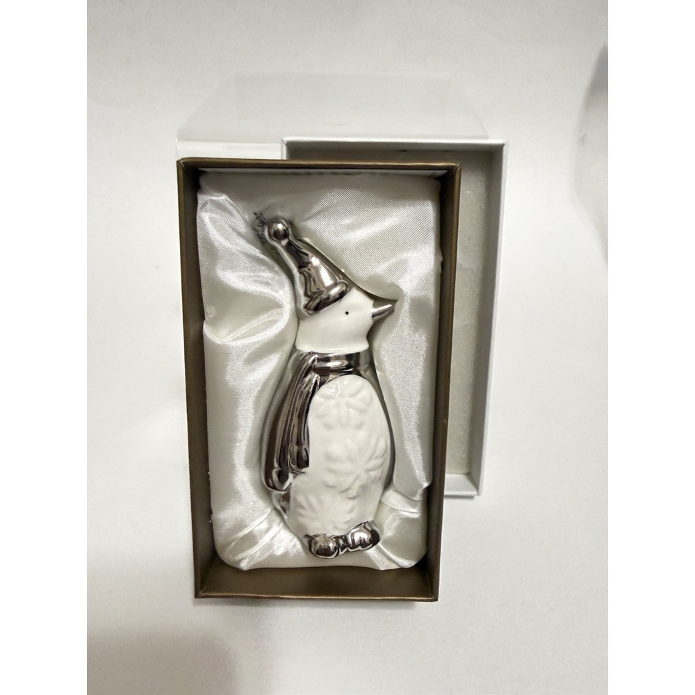 PIER 1 FIGURE or ORNAMENT ~ PENGUIN ~ SILVER & WHITE ~ CERAMIC *EUC